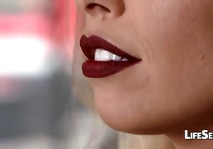 Hardcore banging session with a bubble butt babe